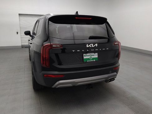 Used 2022 Kia Telluride S FWD image 6