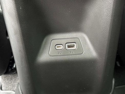 Used 2021 Buick Envision Essence AWD/4WD image 28