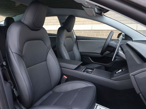 Used 2025 Tesla Model 3 Long Range RWD image 29