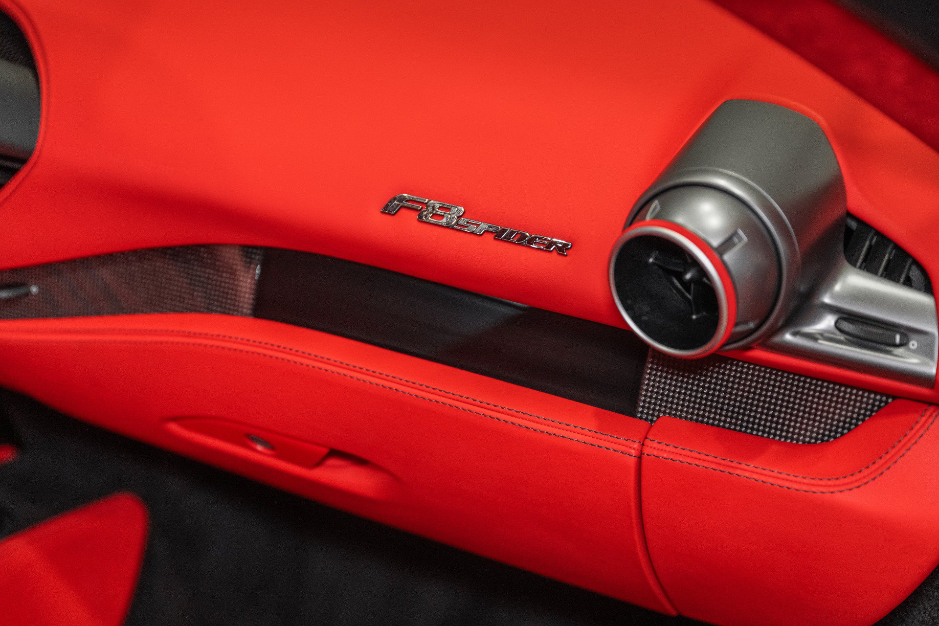 Used 2021 Ferrari F8 Tributo RWD image 50