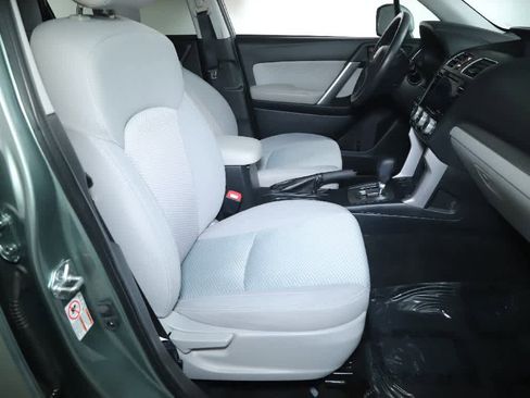 Used 2016 Subaru Forester 2.5i Premium w/ All-Weather Package AWD/4WD image 36
