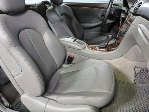 Used 2007 Mercedes-Benz CLK 550 Cabriolet image 18