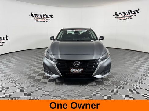Used 2025 Nissan Altima 2.5 SV FWD image 5