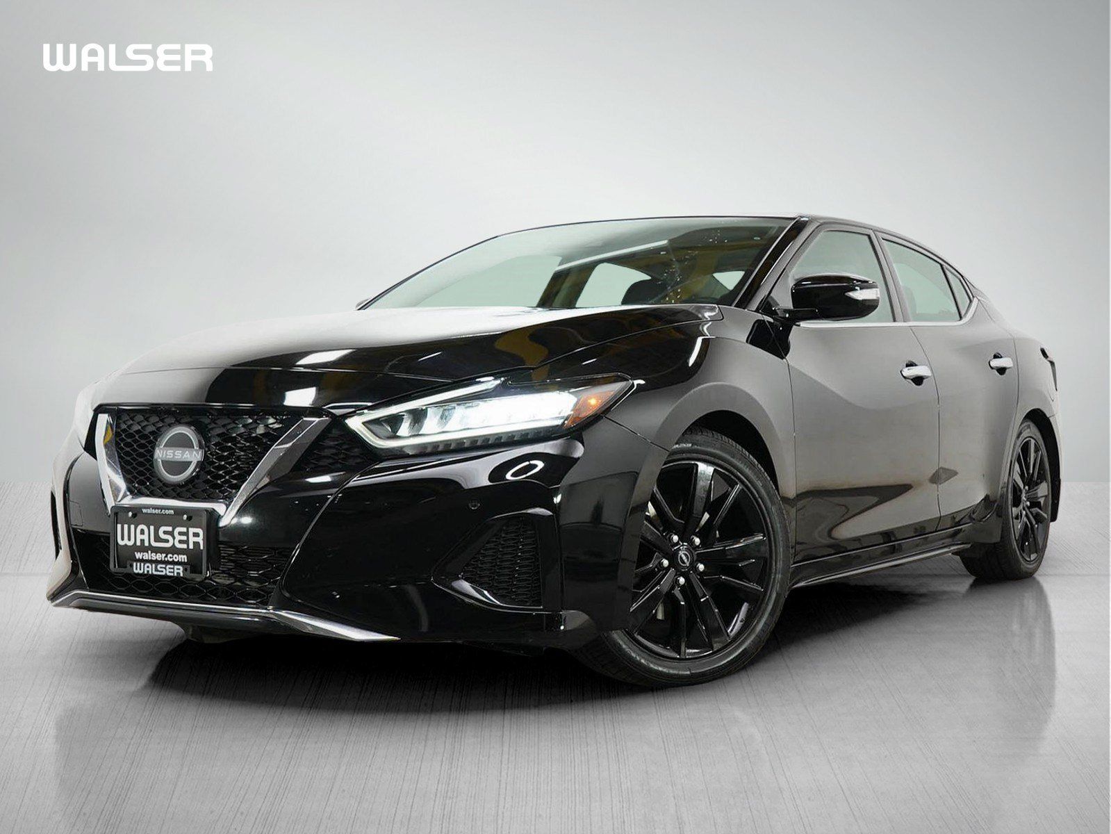 Used 2023 Nissan Maxima SL FWD image 1