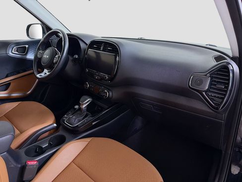 Used 2024 Kia Soul EX w/ Option Group 015 FWD image 27