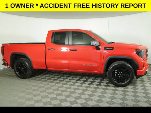 Used 2023 GMC Sierra 1500 Pro w/ Graphite Edition AWD/4WD image 2