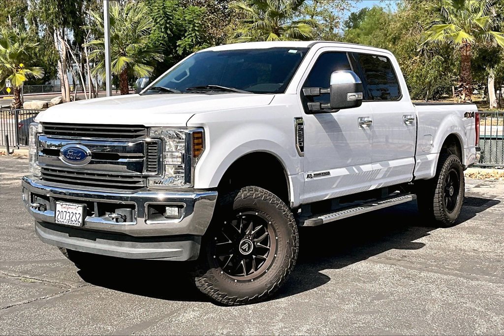 Used 2019 Ford F250 XLT w/ XLT Premium Package AWD/4WD image 2