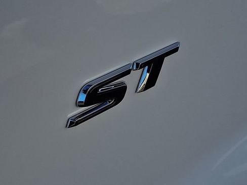 New 2026 Buick Enclave Sport Touring w/ Super Cruise Package image 18