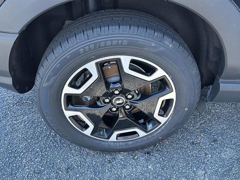 Used 2023 Ford Bronco Sport Outer Banks w/ Tech Package image 32