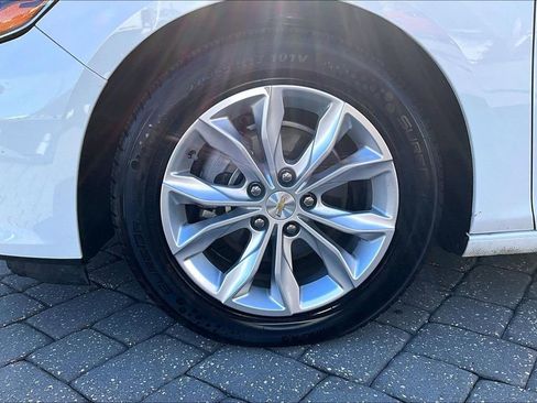 Used 2024 Chevrolet Malibu LT image 33