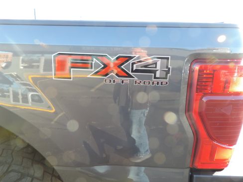 Used 2020 Ford F250 Platinum image 24