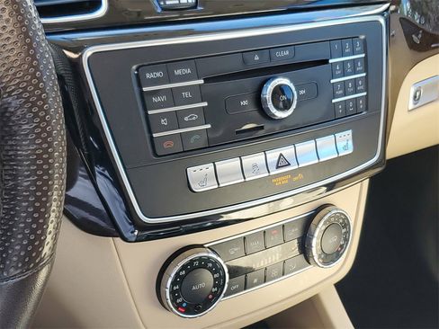 Used 2018 Mercedes-Benz GLE 350 GLE 350 w/ Premium 2 Package image 30