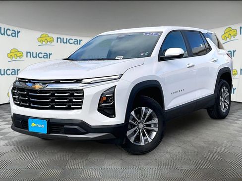 Used 2025 Chevrolet Equinox LT image 3