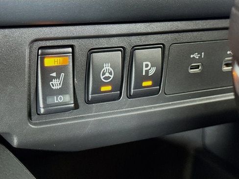 New 2026 Nissan Frontier SV w/ All-Weather Content Package AWD/4WD image 17