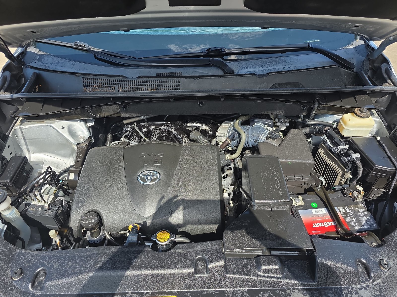 Used 2017 Toyota Highlander XLE FWD image 34