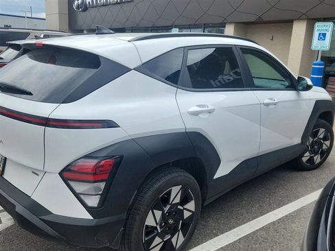 Used 2024 Hyundai Kona SEL w/ Convenience Package AWD/4WD image 4