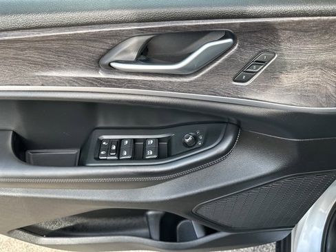 Used 2024 Jeep Grand Cherokee L Limited w/ Luxury Tech Group II image 20