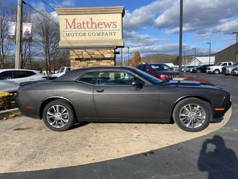 Used 2023 Dodge Challenger SXT w/ Cold Weather Group image 4