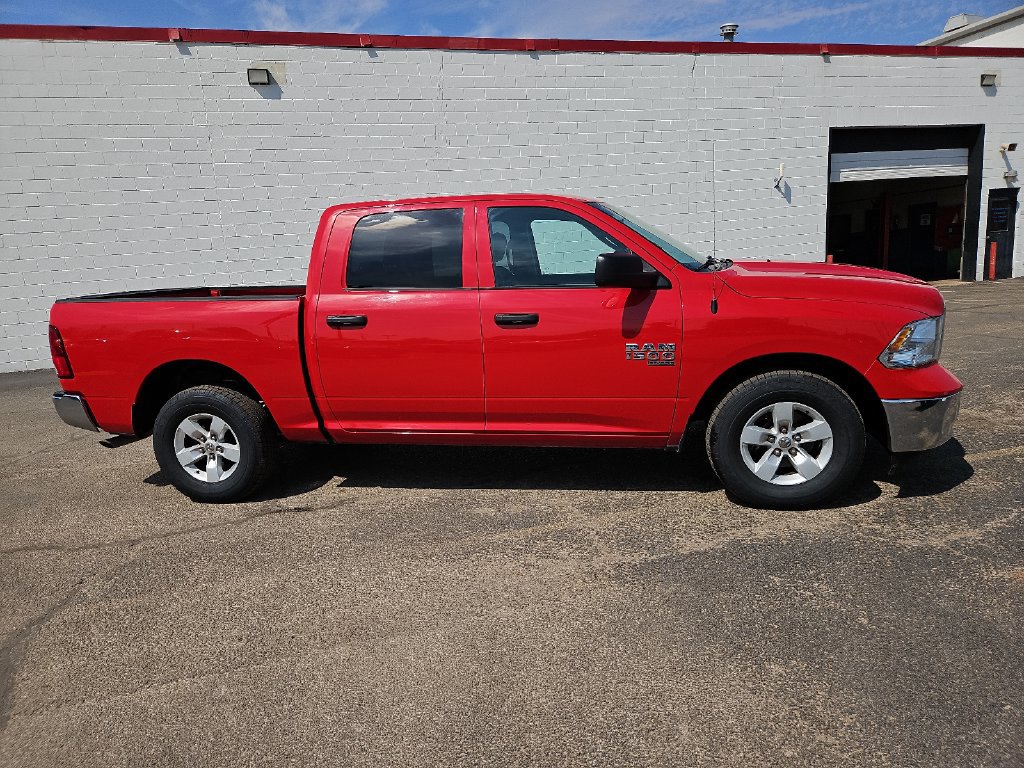 Used 2022 RAM 1500 Classic SLT RWD image 12
