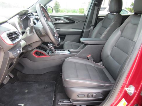 Used 2021 Chevrolet TrailBlazer RS FWD image 18