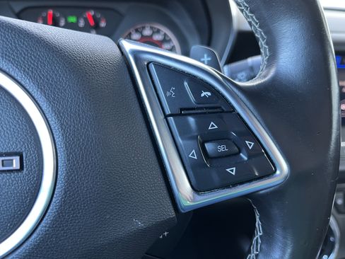 Used 2020 Chevrolet Camaro LT image 22