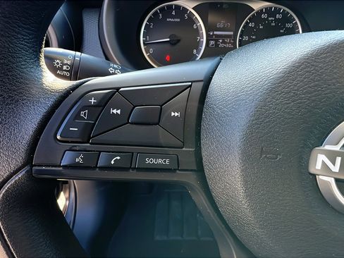 Used 2024 Nissan Kicks S image 26
