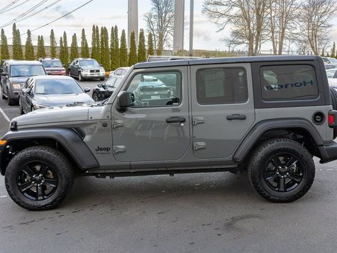 Used 2021 Jeep Wrangler Unlimited Sport image 8