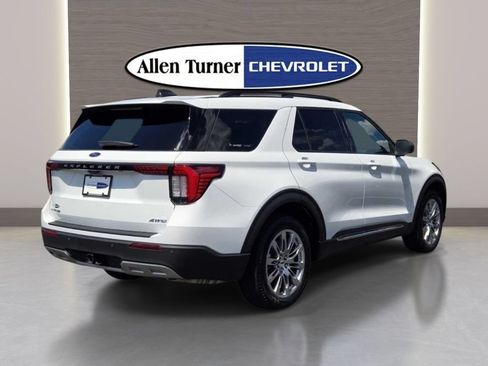 Used 2025 Ford Explorer Active w/ Active Comfort Package AWD/4WD image 6