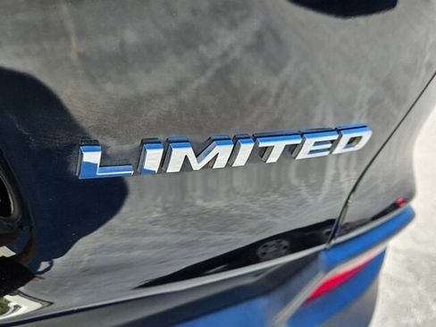 Used 2022 Jeep Cherokee Limited image 15