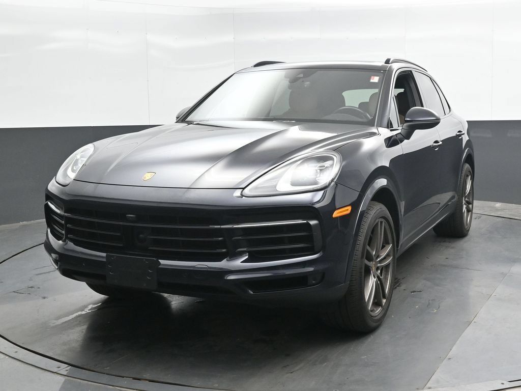 Used 2023 Porsche Cayenne AWD/4WD image 6