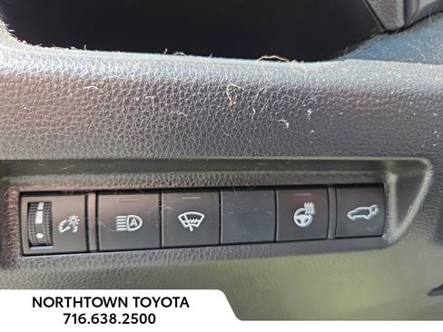 Used 2019 Toyota RAV4 XLE Premium image 20