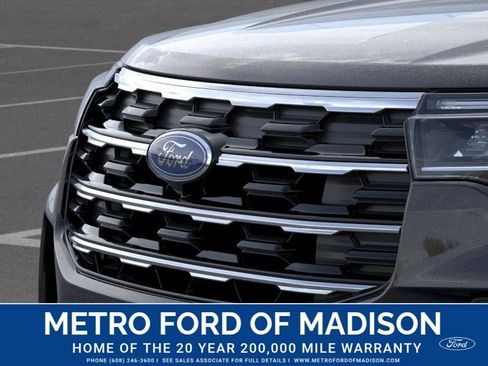 New 2026 Ford Explorer Active AWD/4WD image 19