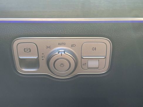 Used 2022 Mercedes-Benz GLE 350 4MATIC w/ 3rd Row Seat Package image 27