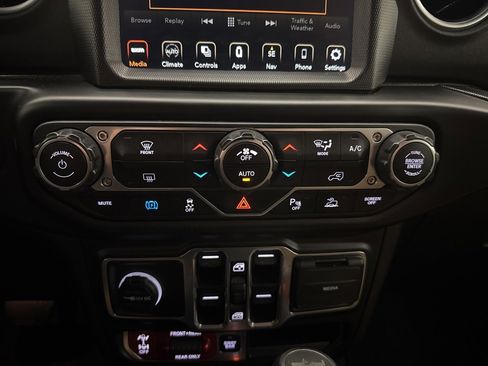 Used 2022 Jeep Wrangler Unlimited Rubicon 4xe w/ Safety Group image 33