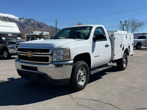 Used 2013 Chevrolet Silverado 2500 W/T image 2