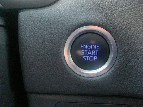 Used 2024 Toyota Tundra Limited image 11