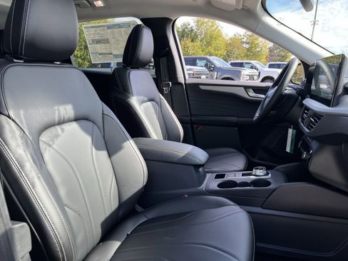 New 2026 Ford Escape SE w/ PHEV Premium Package image 27