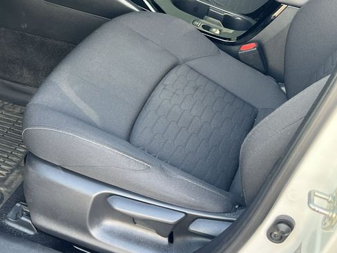 Used 2024 Toyota Corolla SE w/ SE Package FWD image 13