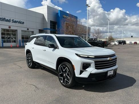 New 2026 Chevrolet Traverse High Country image 1