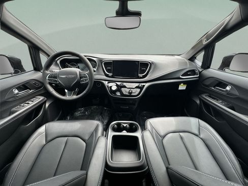 New 2026 Chrysler Pacifica Select FWD image 58