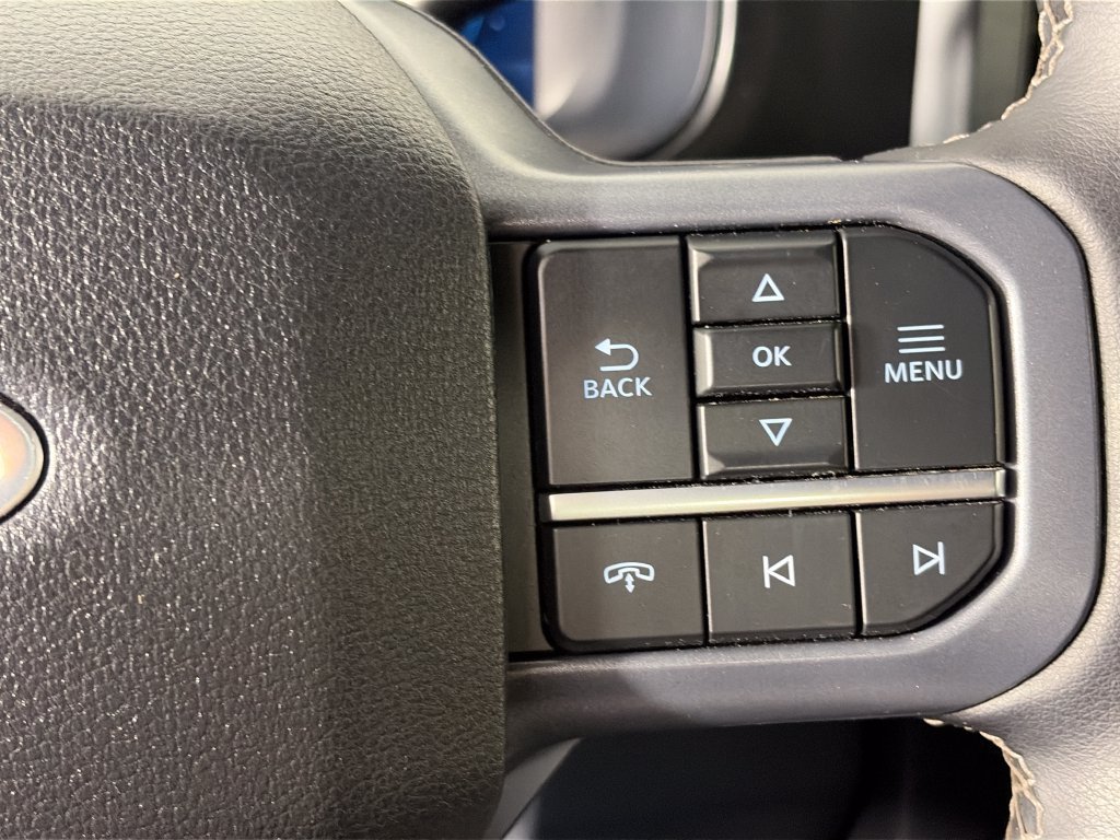Used 2026 Ford F350 Lariat w/ Black Appearance Package AWD/4WD image 18