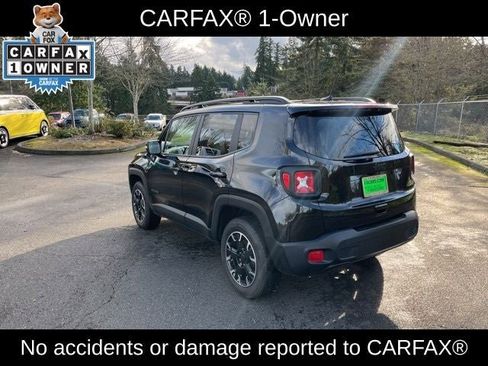 Used 2023 Jeep Renegade Latitude AWD/4WD image 4