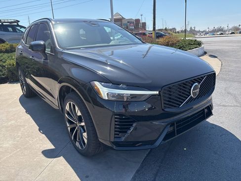New 2026 Volvo XC60 T8 Plus w/ Protection Package Premier AWD/4WD image 4