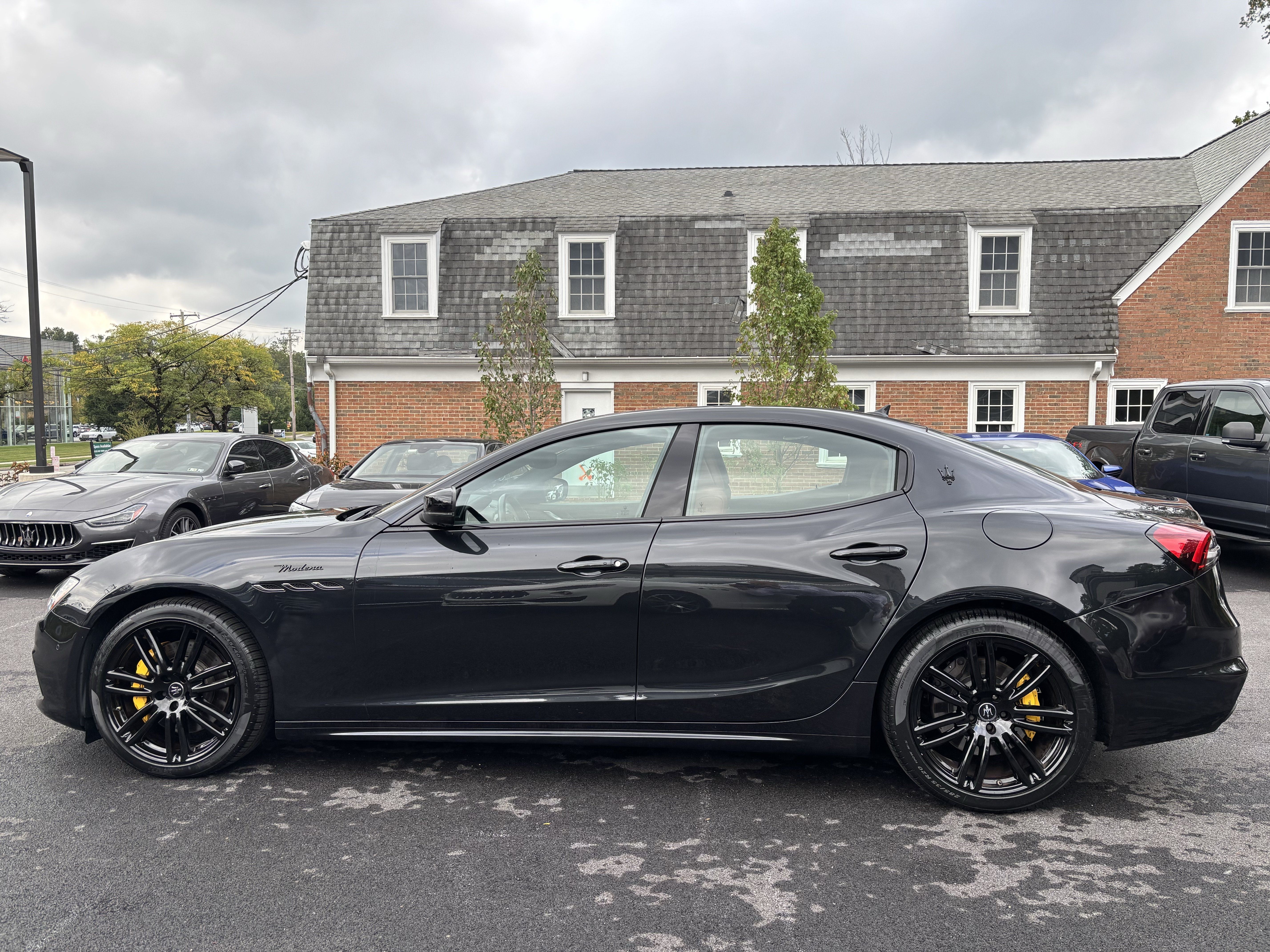 Used 2022 Maserati Ghibli Modena Q4 AWD/4WD image 9
