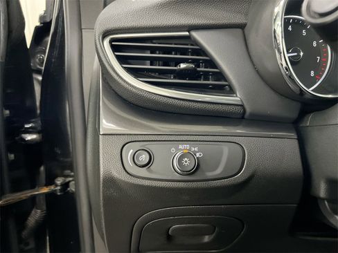 Used 2020 Buick Encore Preferred w/ Safety Package image 17