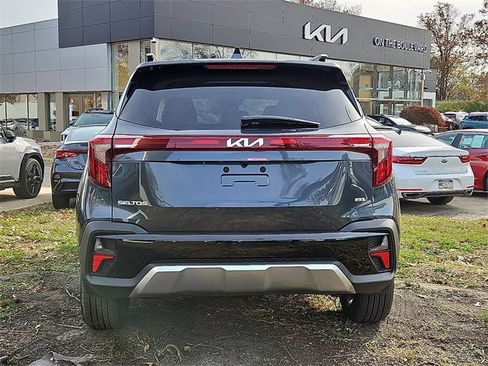 Used 2025 Kia Seltos S image 5