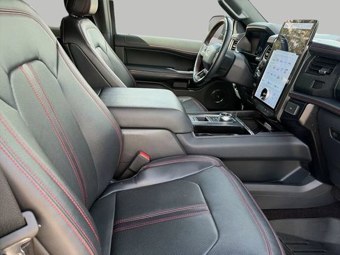 Used 2023 Ford Expedition Limited RWD image 9