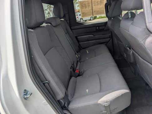Used 2025 Toyota Tacoma SR5 AWD/4WD image 5