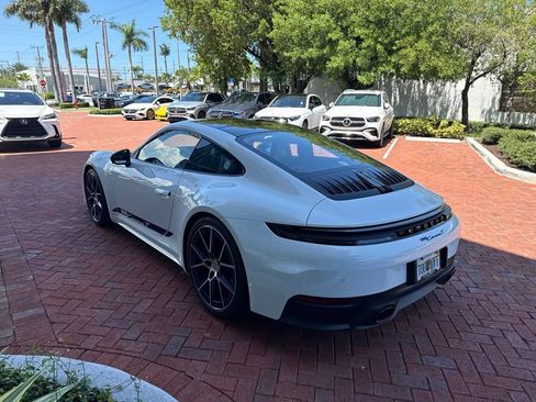 Used 2026 Porsche 911 Carrera RWD image 6