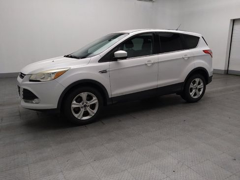 Used 2016 Ford Escape SE FWD image 2